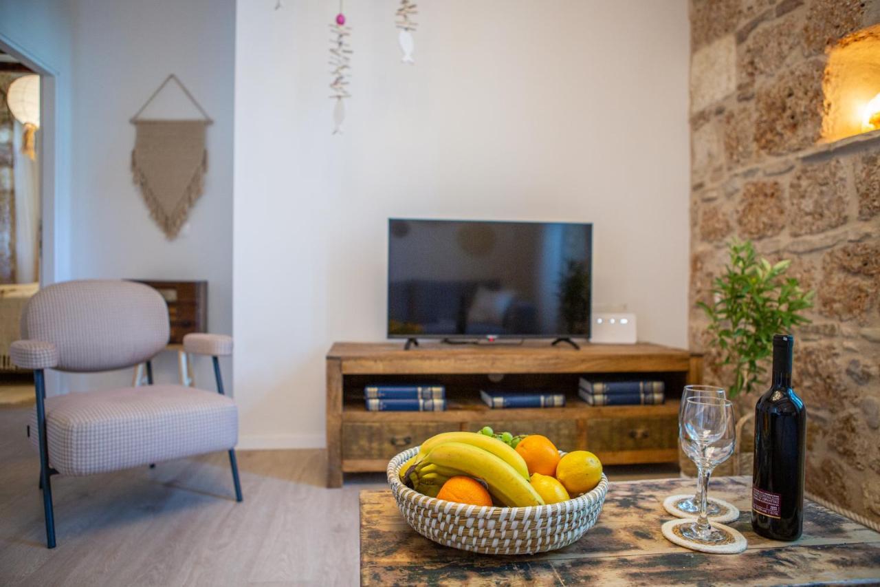 Apartments Mali Raj Komiža 外观 照片