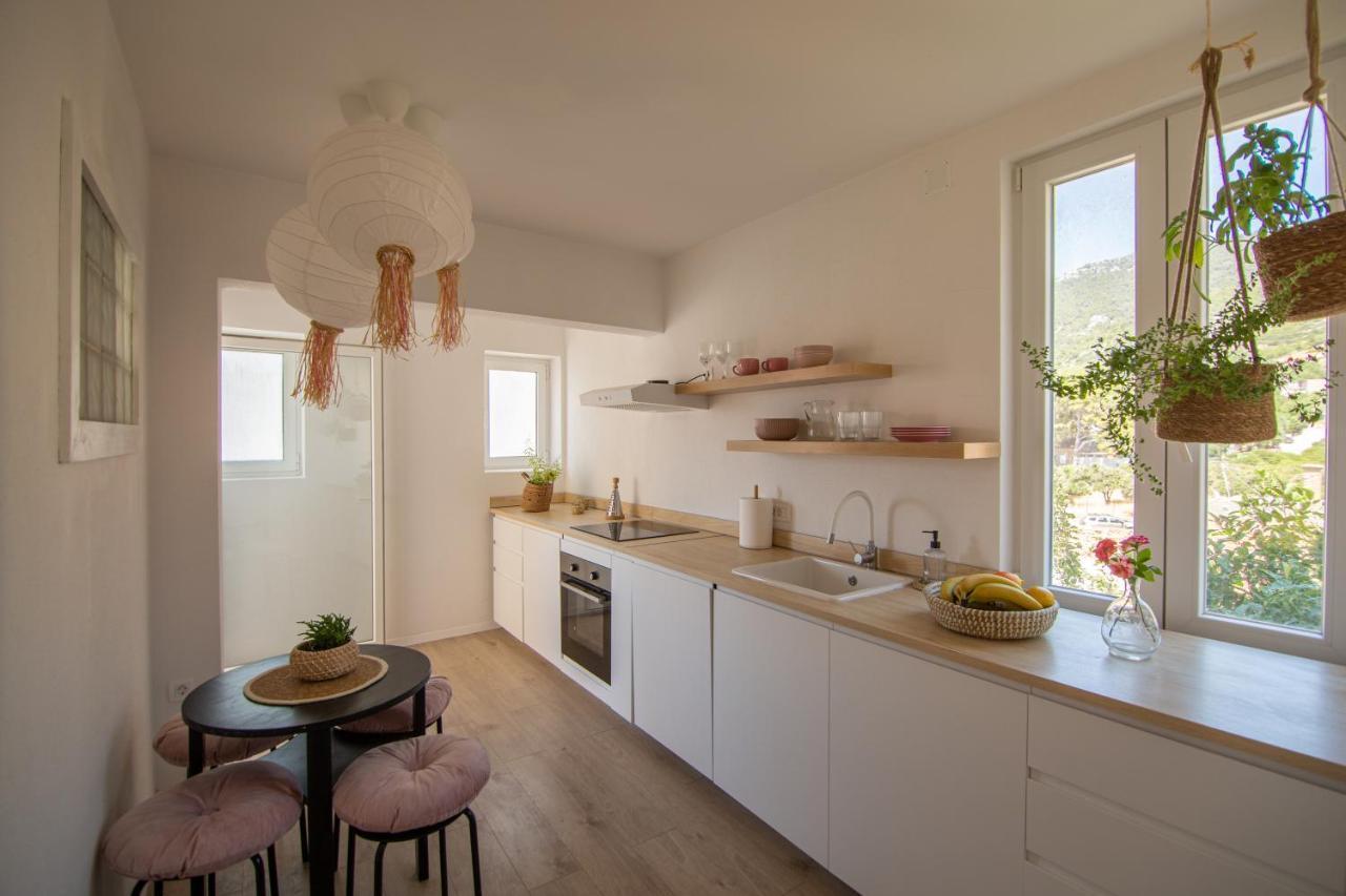 Apartments Mali Raj Komiža 外观 照片